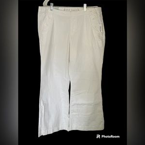Vintage Old Navy white flare size 16. NWT plus size